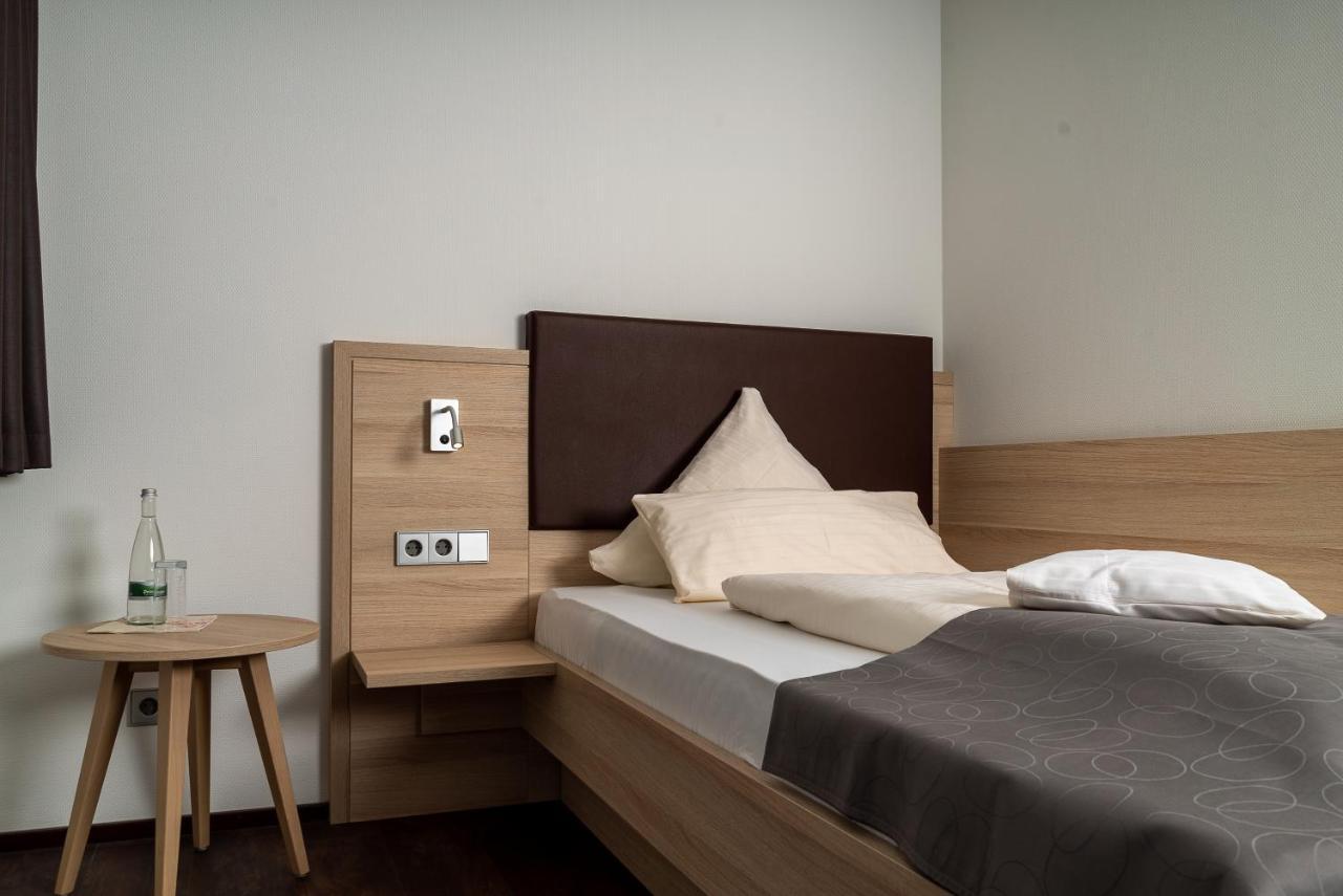 Hotel Am Froschbaechel Buhl Bagian luar foto